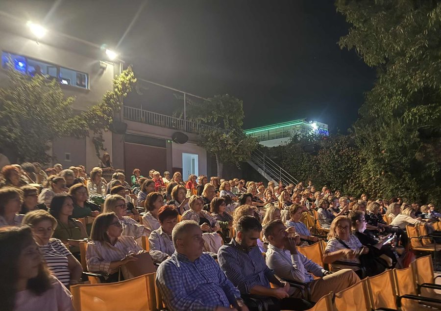 Στιγμιότυπο από την κινηματογραφική βραδιά για τις αθλούμενες του Προγράμματος: Άθληση και Γυναίκα
