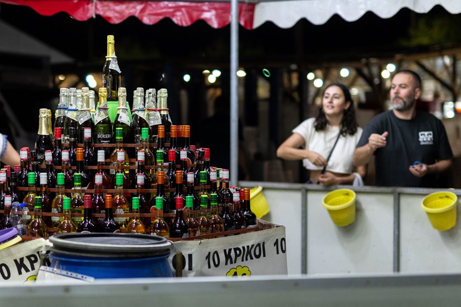 Στιγμιότυπο από την 2η ημέρα του Παζαριού Λάρισας
