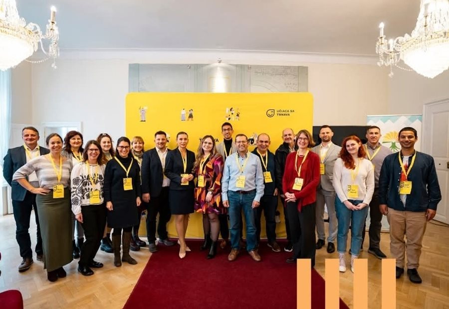 Στιγμιότυπο από το διεθνές φόρουμ για την 25η Εβδομάδα Διά Βίου Μάθησης που έγινε στη Μπρατισλάβα της Σλοβακίας 