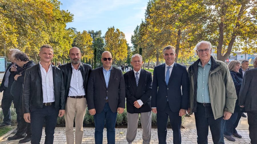 Στιγμιότυπο από τα εγκαίνια του Ιπποκράτειου Βοτανικού Κήπου