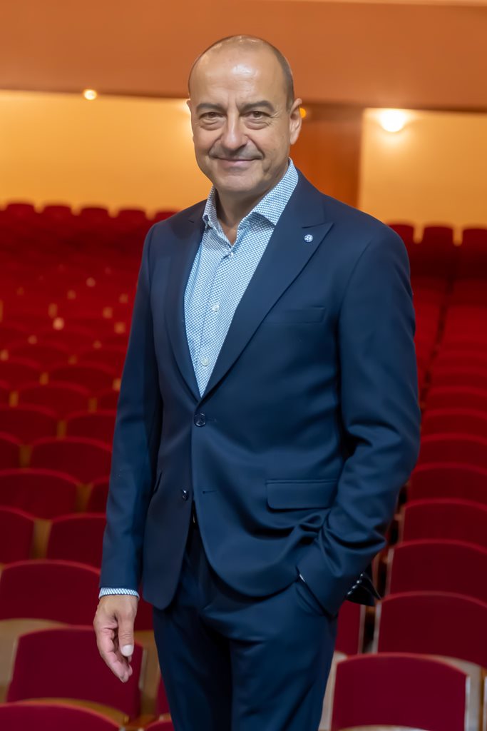 Πορτρέτο του Χρήστου Λενούτσου, Διευθυντή του Δημοτικού Ωδείου Λάρισας.