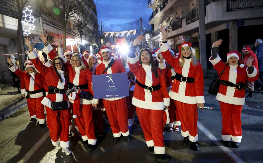 Στιγμιότυπο από την εορταστική παρέλαση Christmas parade 2024