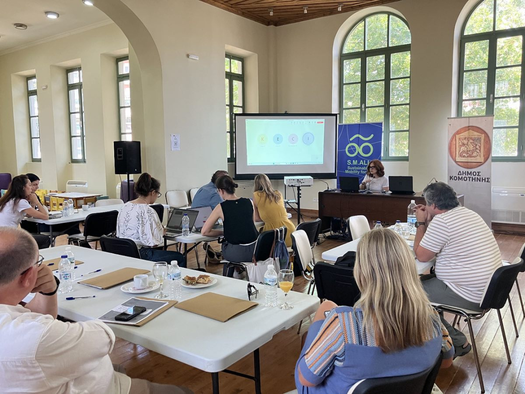 240708 small komotini 3